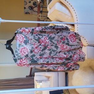 Long sleeve floral blouse
